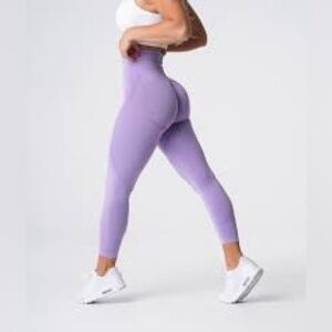 NVGTN Lilac Seamless Contour Leggings | Size Small | Viral Fit Girl Staple EUC